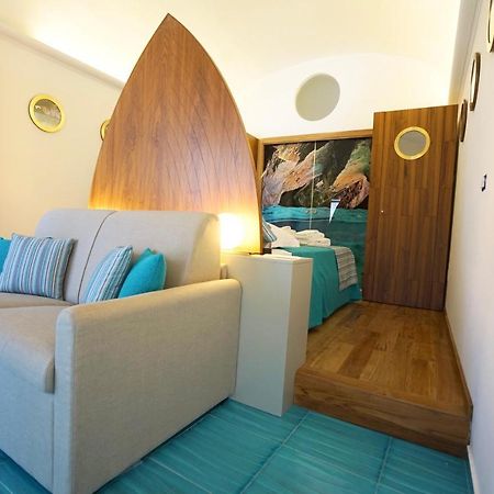 Grotta Verde Luxury Suite By Caprirooms ภายนอก รูปภาพ