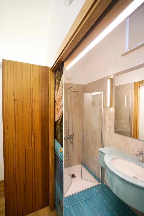 Grotta Verde Luxury Suite By Caprirooms ภายนอก รูปภาพ