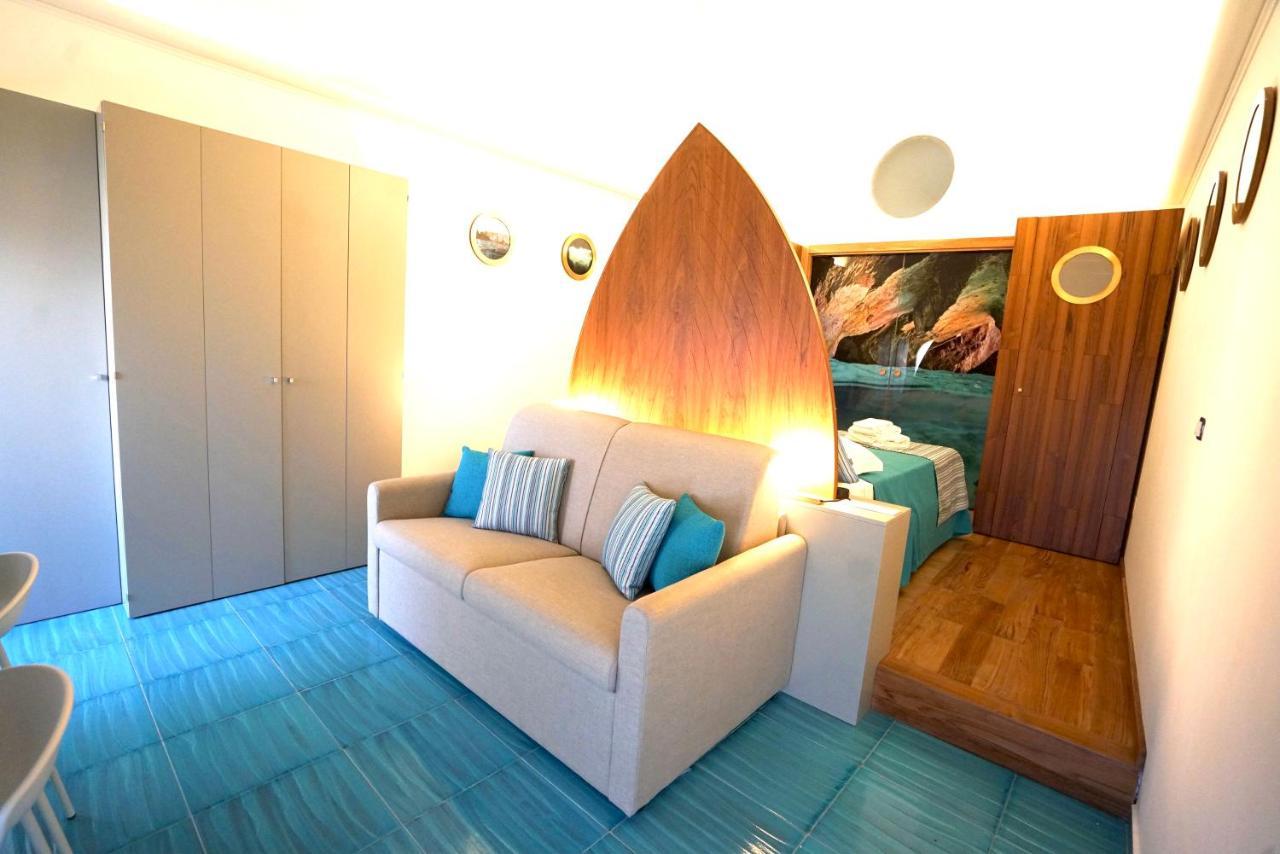 Grotta Verde Luxury Suite By Caprirooms ภายนอก รูปภาพ
